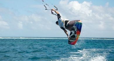 Riding With Passion: Great Lakes Kiteboarding [Michigan]